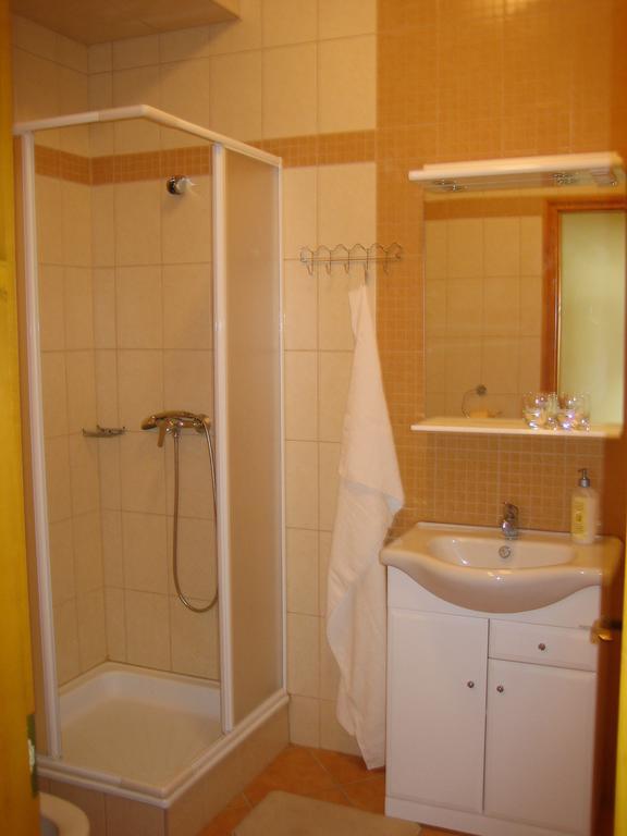 Hotel Áldos Panzió Farád Habitación foto